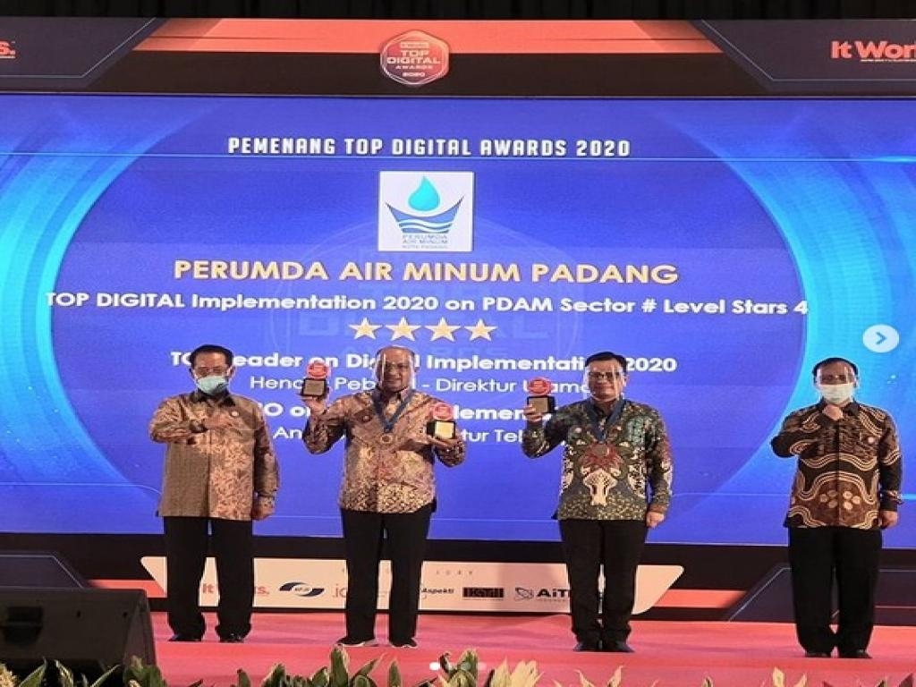48top digital award.jpg